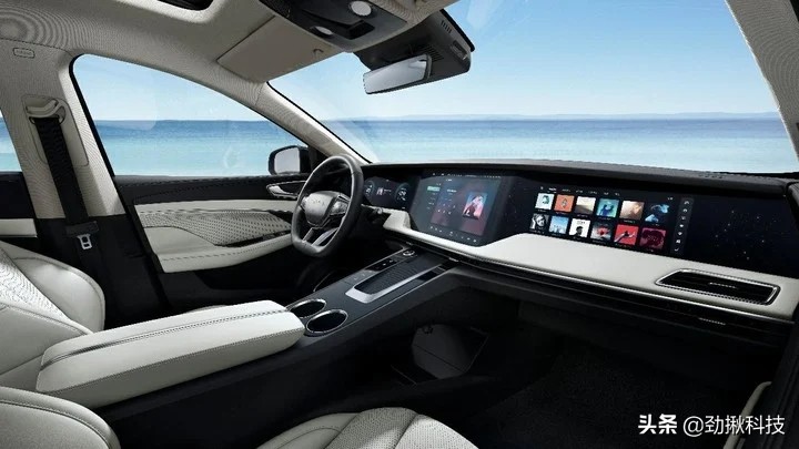 美国98%汽车都能用CarPlay，中控屏幕踹进新时代？