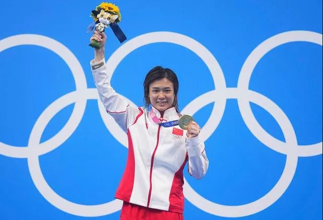 施廷懋個人資料（大學生年度人物，施廷懋！）