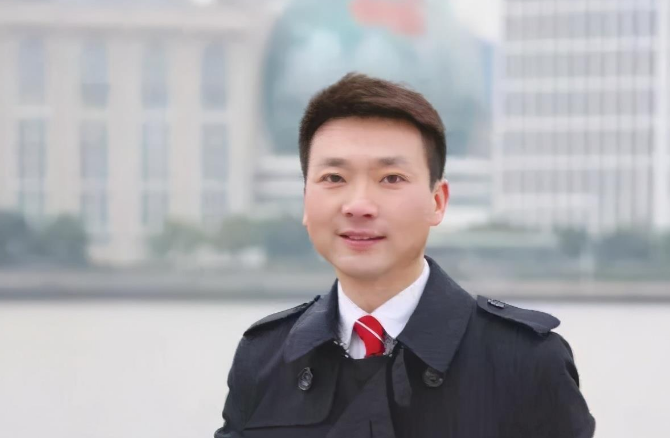 高考险被顶替，康辉：如果没有父亲的奔走，我的人生必定要被改写