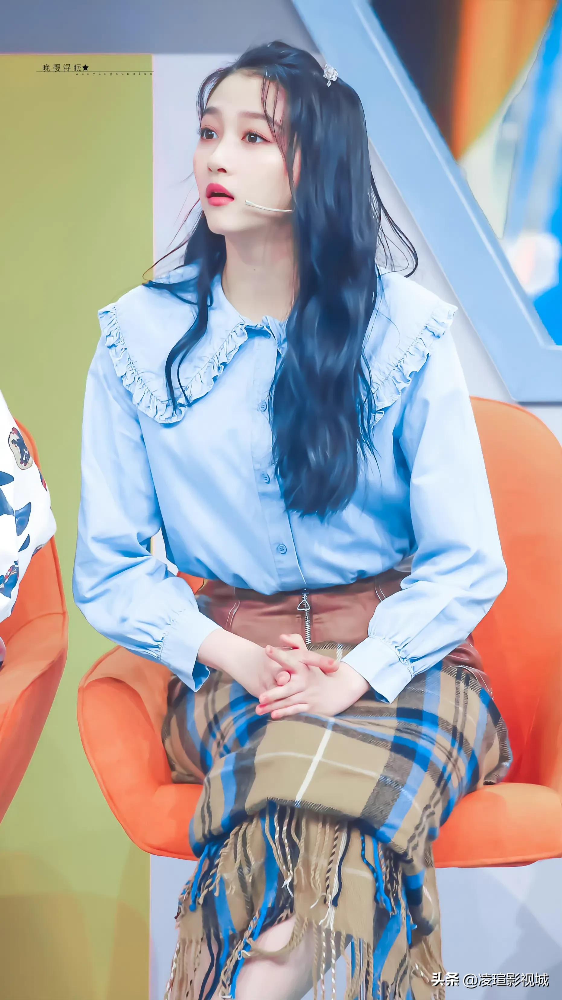 明星壁纸图片分享：关晓彤（2）