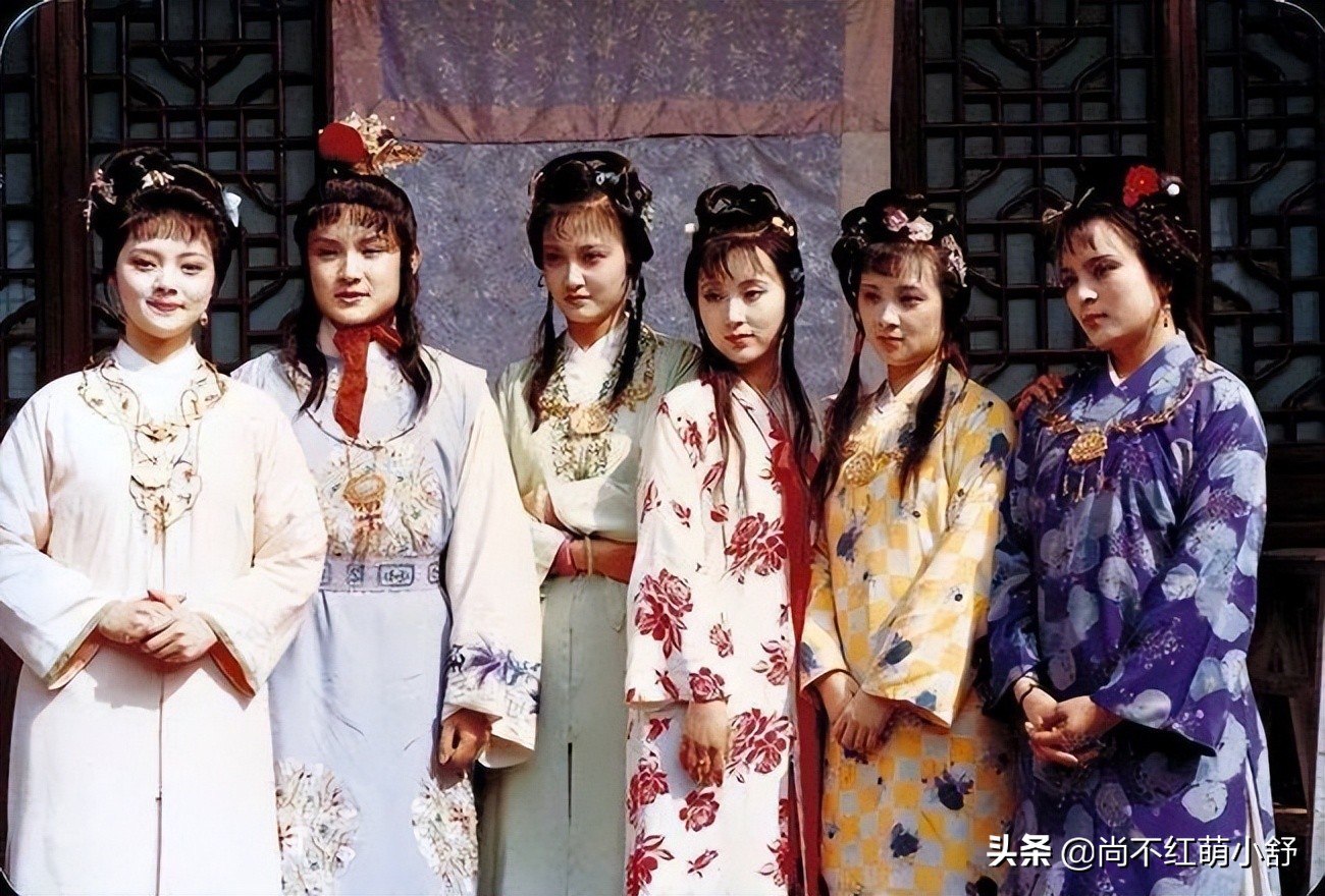 露手臂、高马尾？看了赵丽颖《与凤行》的古装造型，我揪心了