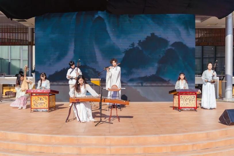 风“华”正茂，“理”想正好！这场双向奔赴，华东理工大学等你！