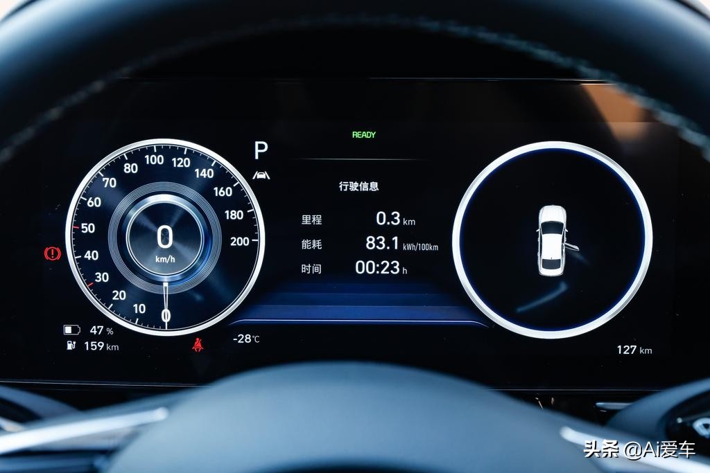 纯电动合资中型家轿，低价长续航520KM，空间满足家用,名图新能源