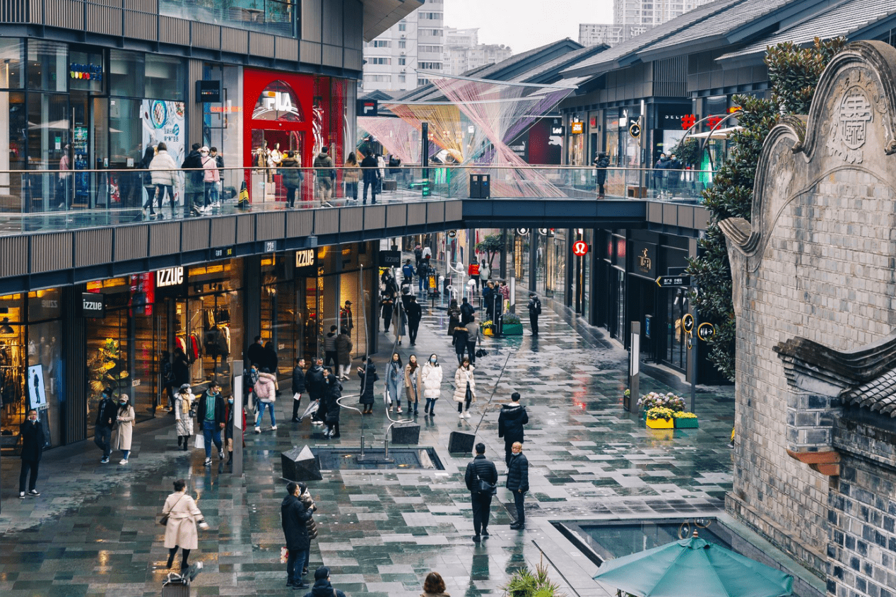 成都大学校内商铺急转（2021中国商业地产租金指数研究报告）