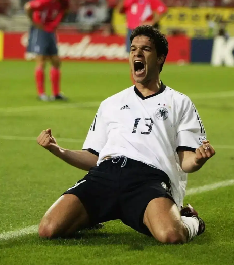 世界足球10大中场(疯狂的前卫——细数各时代那些爱进球的中场球员)