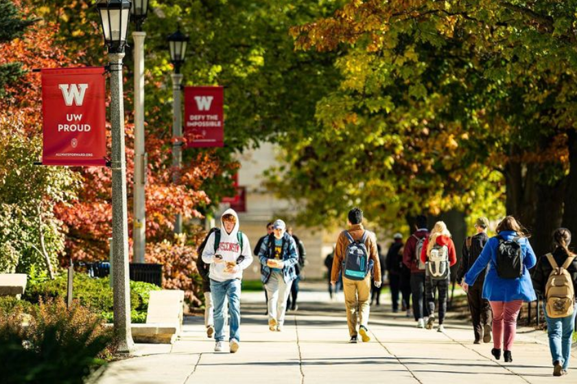 美国top公立大学(2023全美最佳「公立大学」排名出炉！UCB杀回榜首，Top 50暗流涌动)