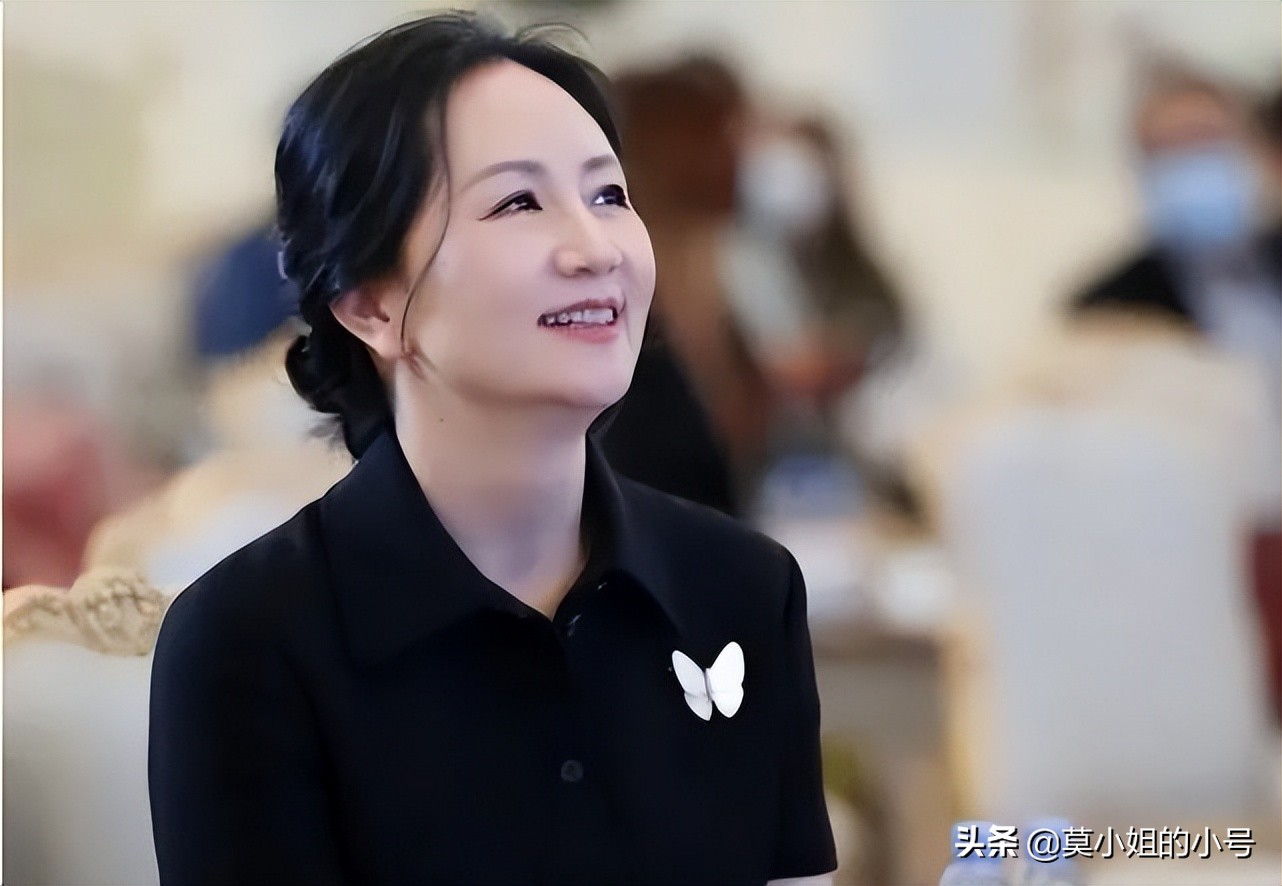 周末两天爆出8个瓜，新恋情、哭穷卖惨、车祸死亡，个个都是大瓜