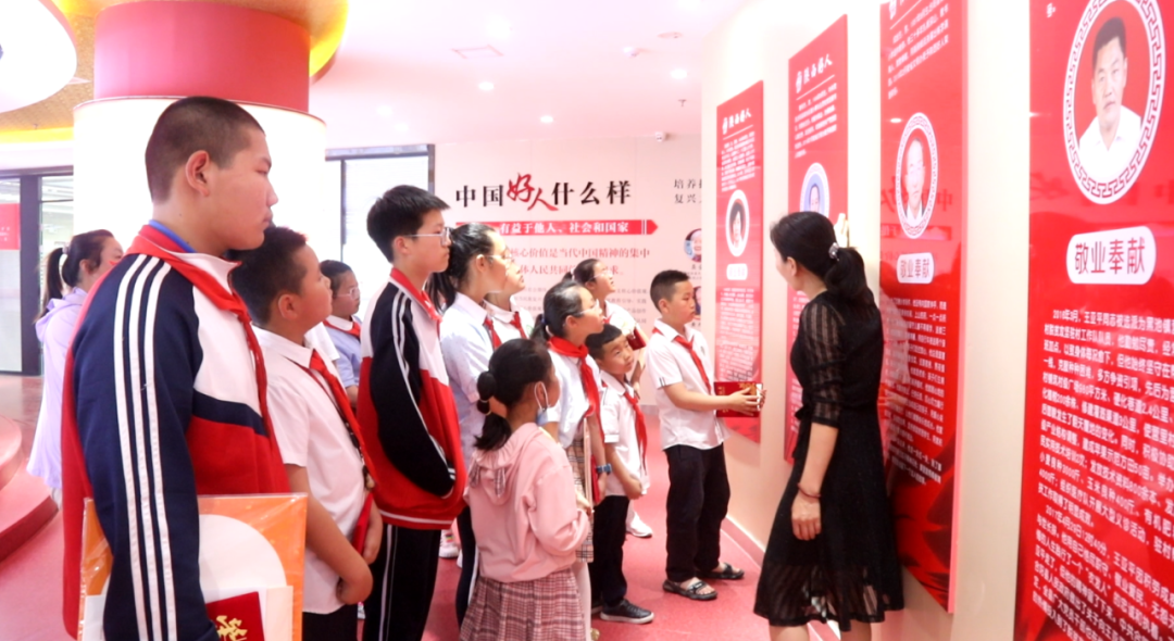 合陽縣文化館舉辦慶祝“六一”兒童節(jié)暨“2022·向新春”青少年書畫展頒獎活動