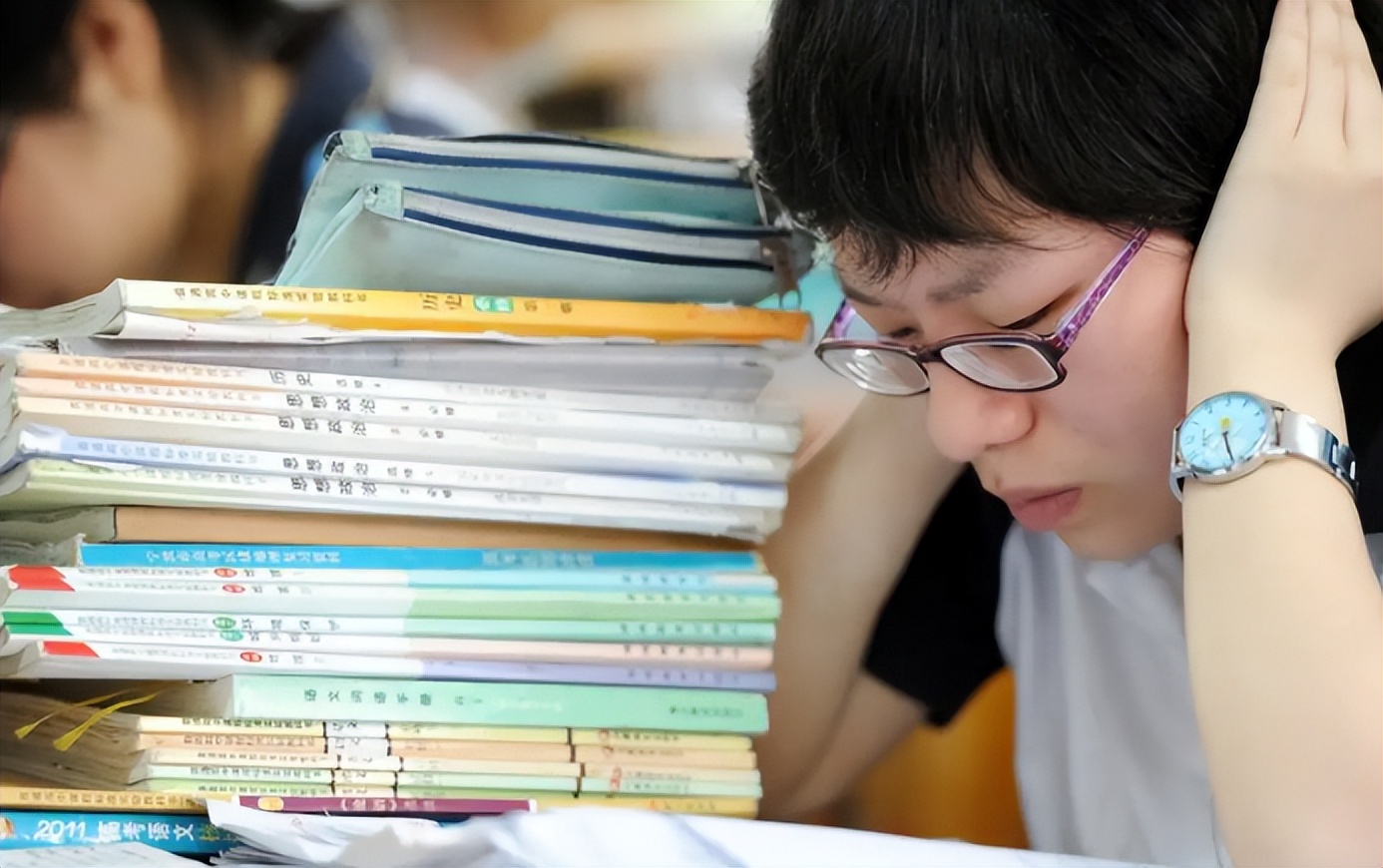 高考迎新变化，多所985高校宣布停招此类学生，提前做好心理准备