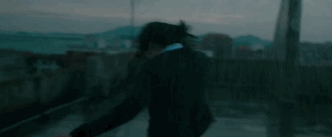 4.6分成“票房冠军”，剧情全靠旁白，只剩狗血金句，他凭什么？