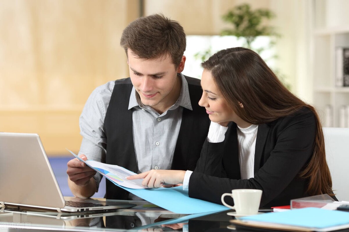 大学生实践报告模板（人力资源毕业实习报告范文）