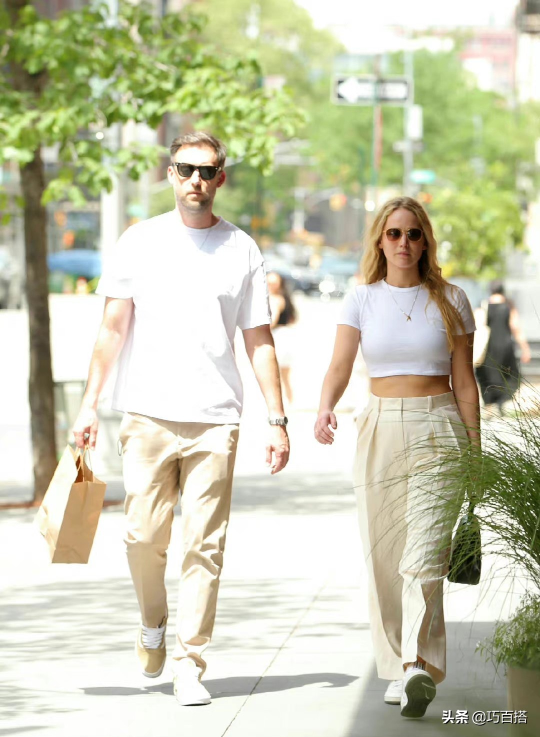 “大表姐”和她老公同框太有爱！结婚3年，依然满心满眼都是对方