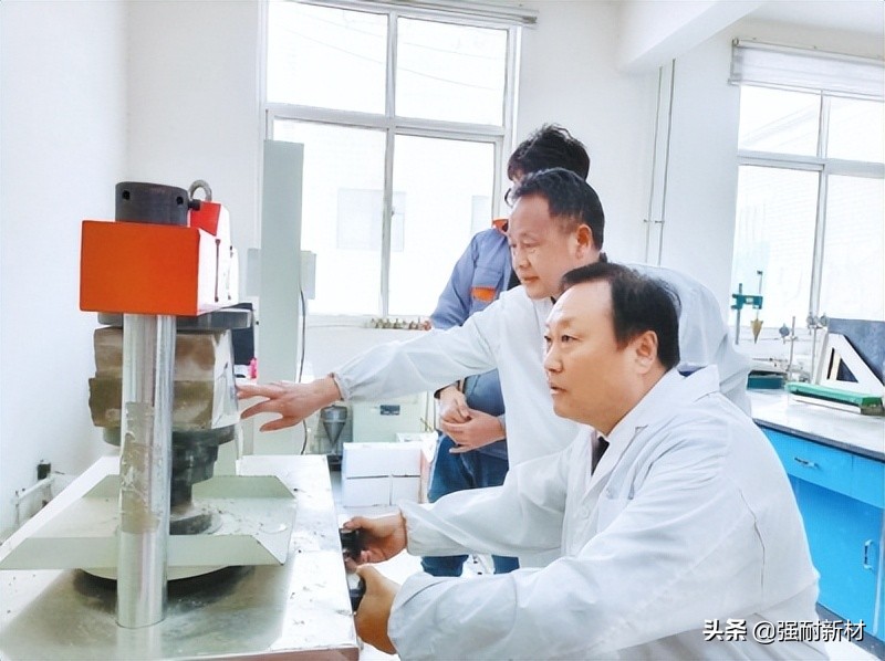 强耐新材董事长王文战｜不做‘红海’一叶舟，要做小河里的大船