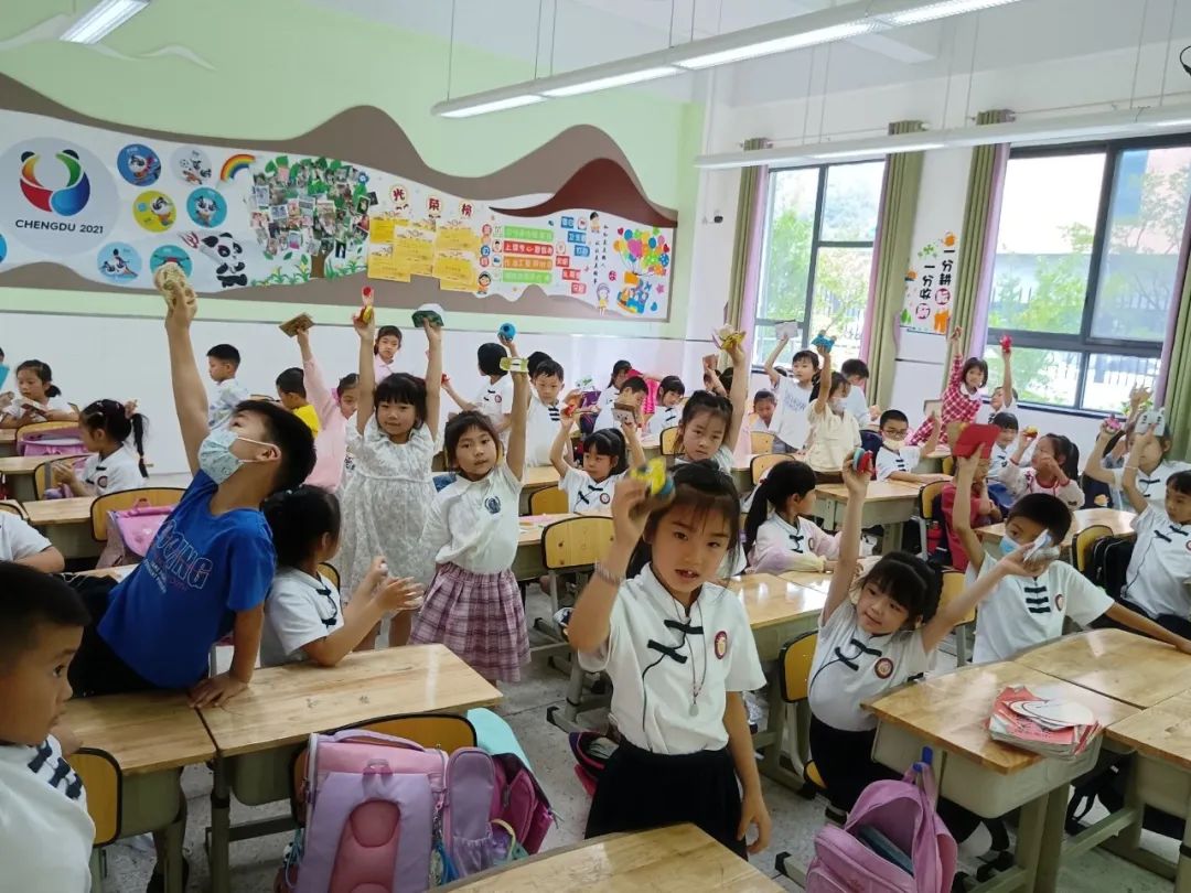成都高新区朝阳小学深入开展二十四节气之小满有关活动