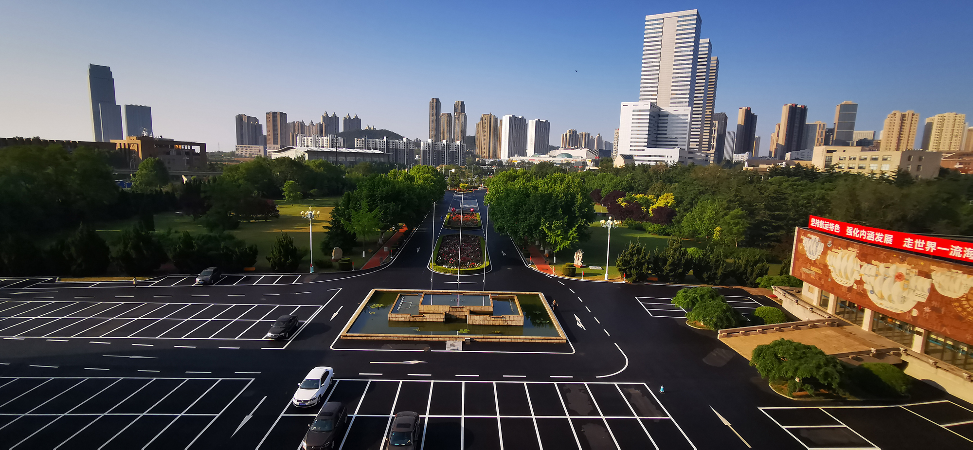 大连海事大学：除了个别专业独有之外，大部分与其他高校没有二样