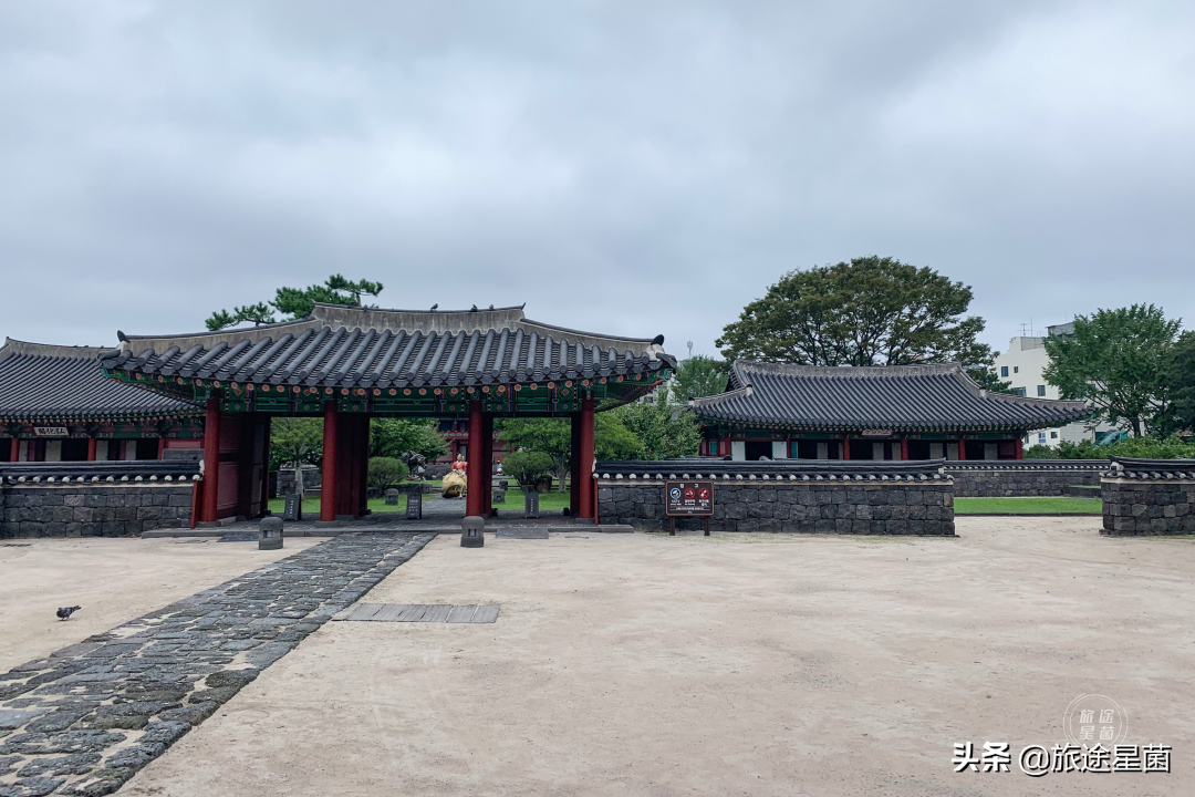 菲律宾韩国街在哪里(韩国 | 九月初的济州岛，时有风，偶有雨)