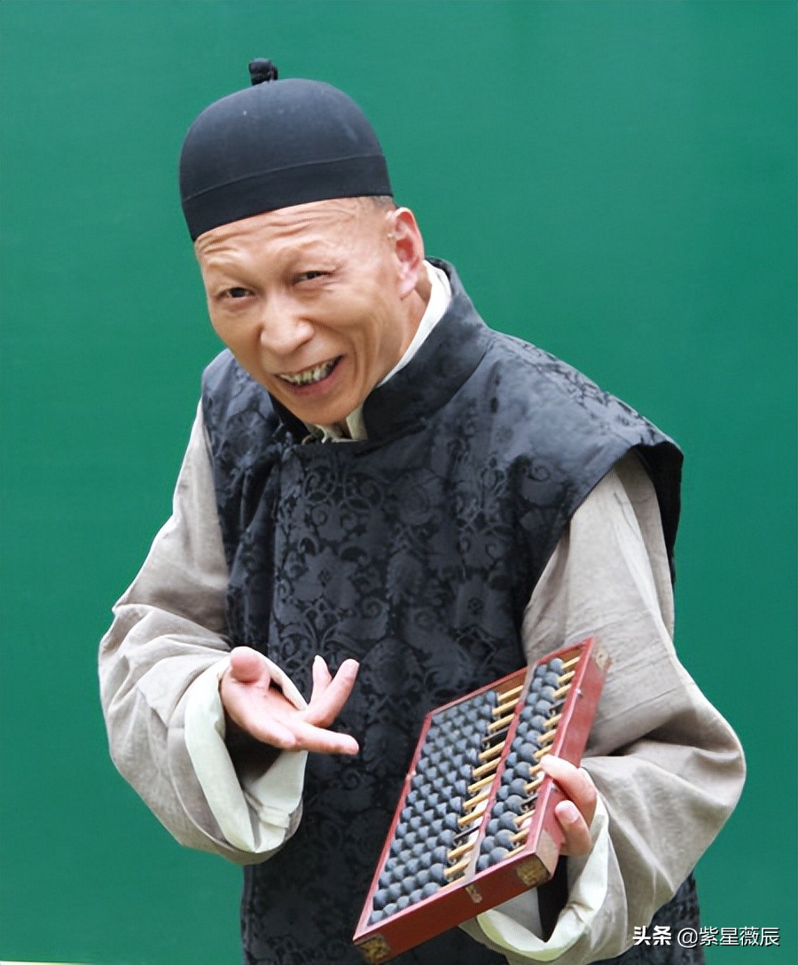 因“太丑”吓哭女演员，演汉奸太像被出租车拒载，女儿却是大美人