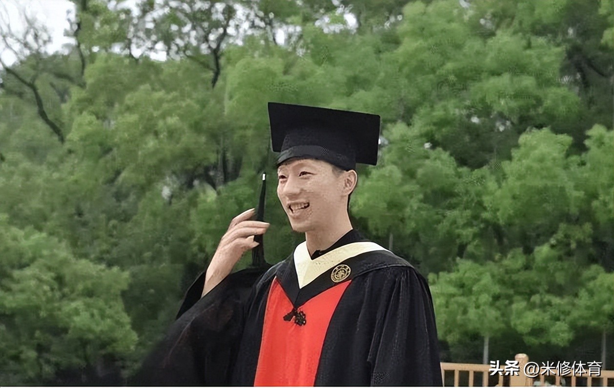 马龙本科毕业于上海交通大学安泰经济与管理学院,毕业论文题目是
