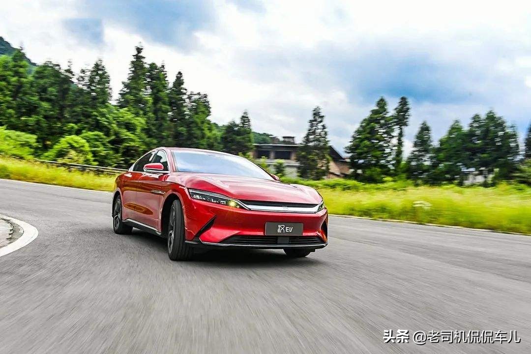 比亚迪销量反超上汽大众正式宣告：合资车躺着挣钱的时代结束了