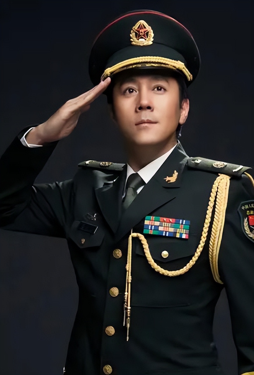 冯小刚遭人陷害，蔡国庆立过3次三等功，军旅男星为何如此优秀？