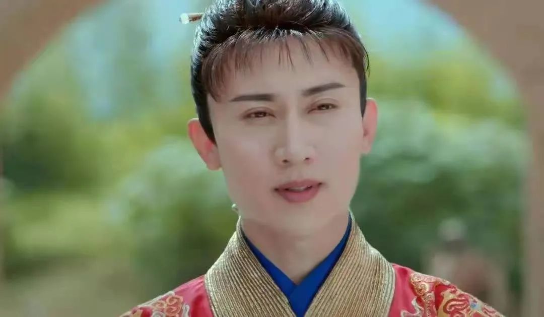 脸像鞋拔子,一笑就嘴歪,这些"大长脸"男星,求你们别演戏了