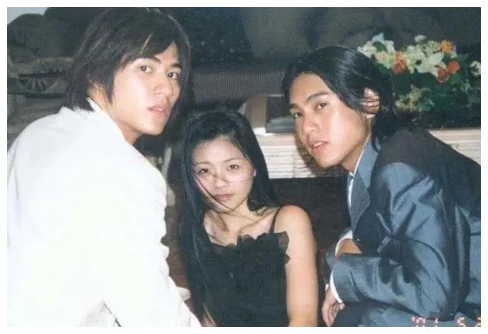 钟汉良曾在《流星花园》里跑龙套，如今比F4还要火