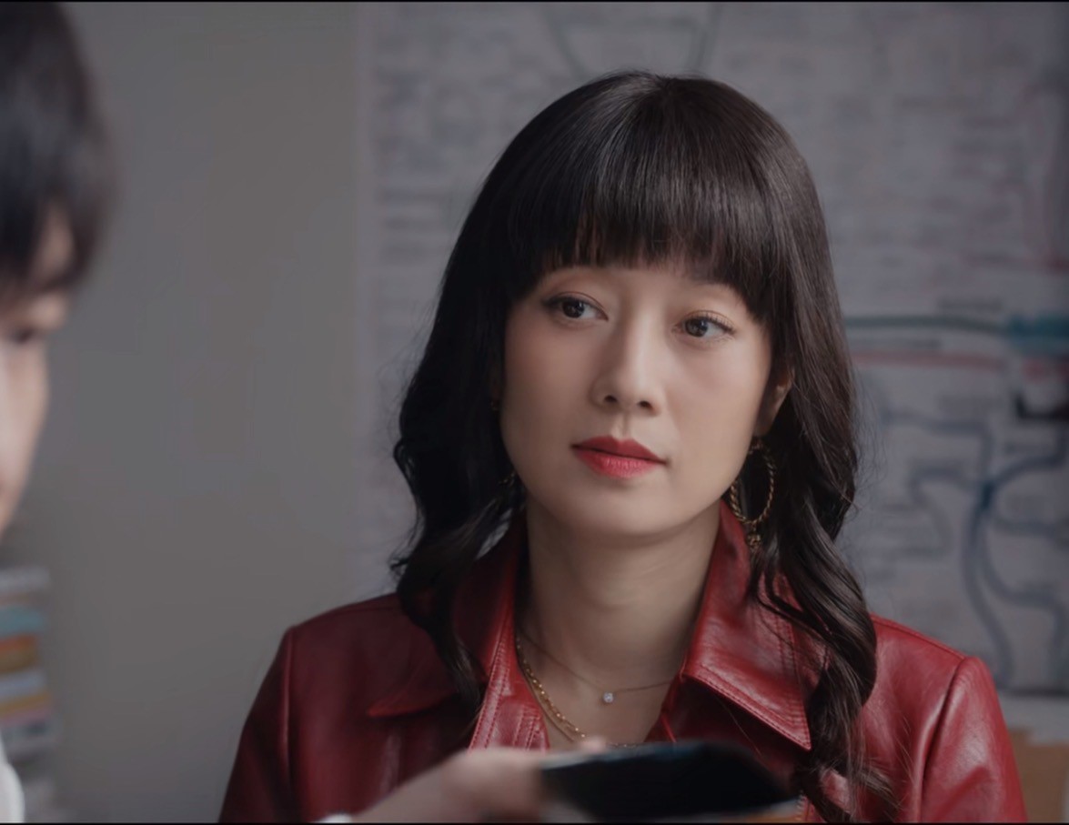 马伊琍可以说毁在《龙城》这部剧上了.