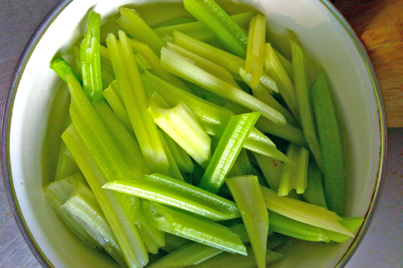 春天，孩子长个黄金期，多给孩子做10道菜，含钙高，易吸收助成长