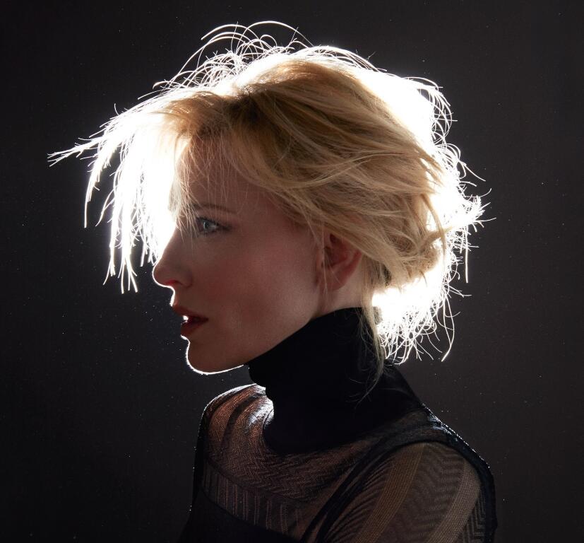 将自己“尖锐”的一面放在适合的位置，这就是布兰切特成功的秘诀