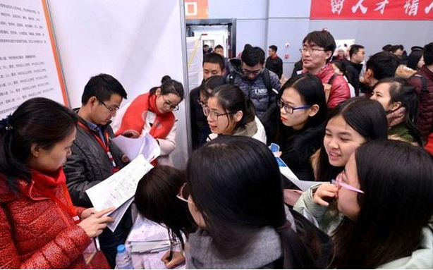 985学姐说出心里话，这4张证书“含金量”几乎为0，学生们要避坑