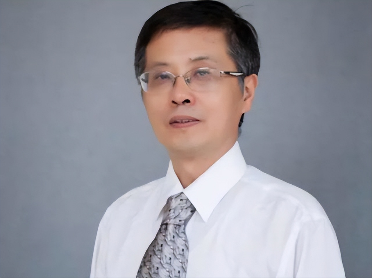 清华“副教授”程朋逝世，年仅48岁，生前个人履历不容小觑