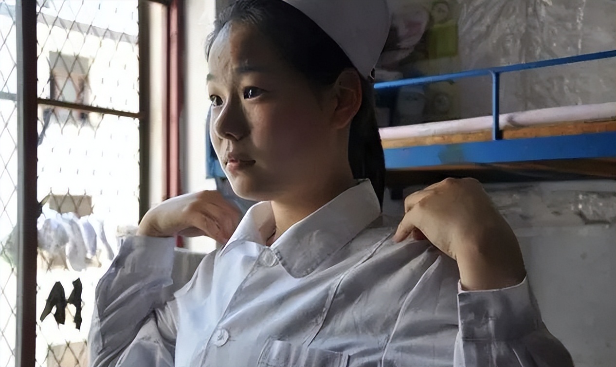 女生“上过大学”和“没上过大学”的区别，3张图告诉你，很现实