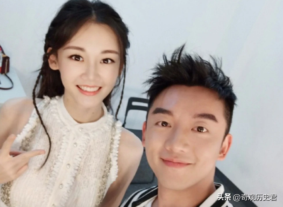 郑恺苗苗带娃出游,小姨随行引争议,网友:这是娶了一家