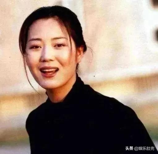 王茜华：为爱主动出击，两次换角，人到老年没能逃过一劫