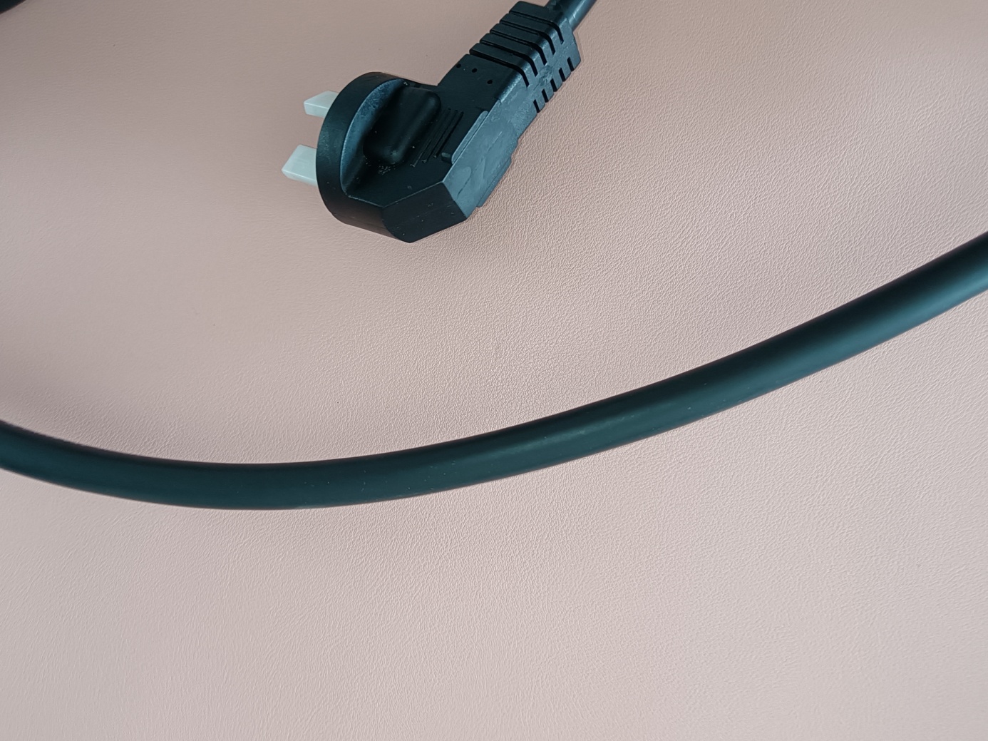 克服电动车续航焦虑的不一定要住在加电站