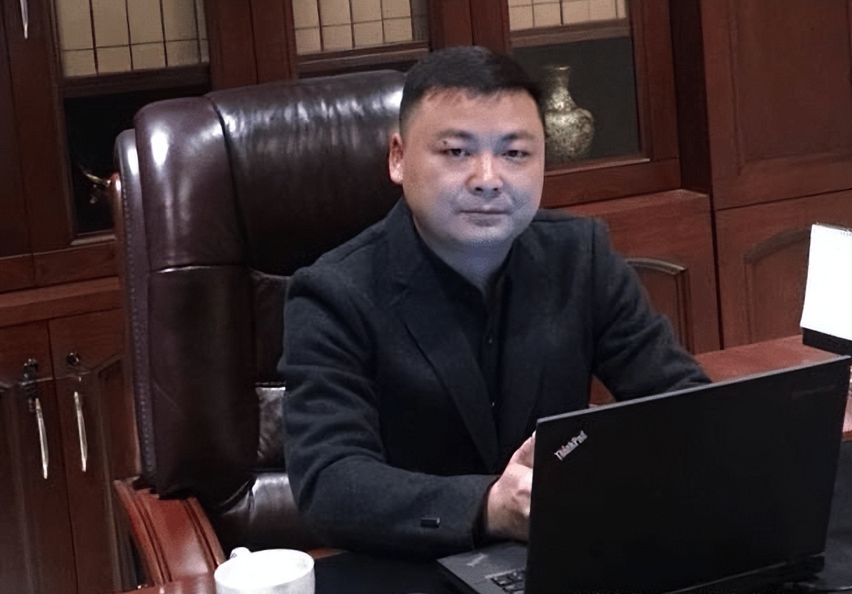 伪造变造会计凭证处罚（成都刑事律师）