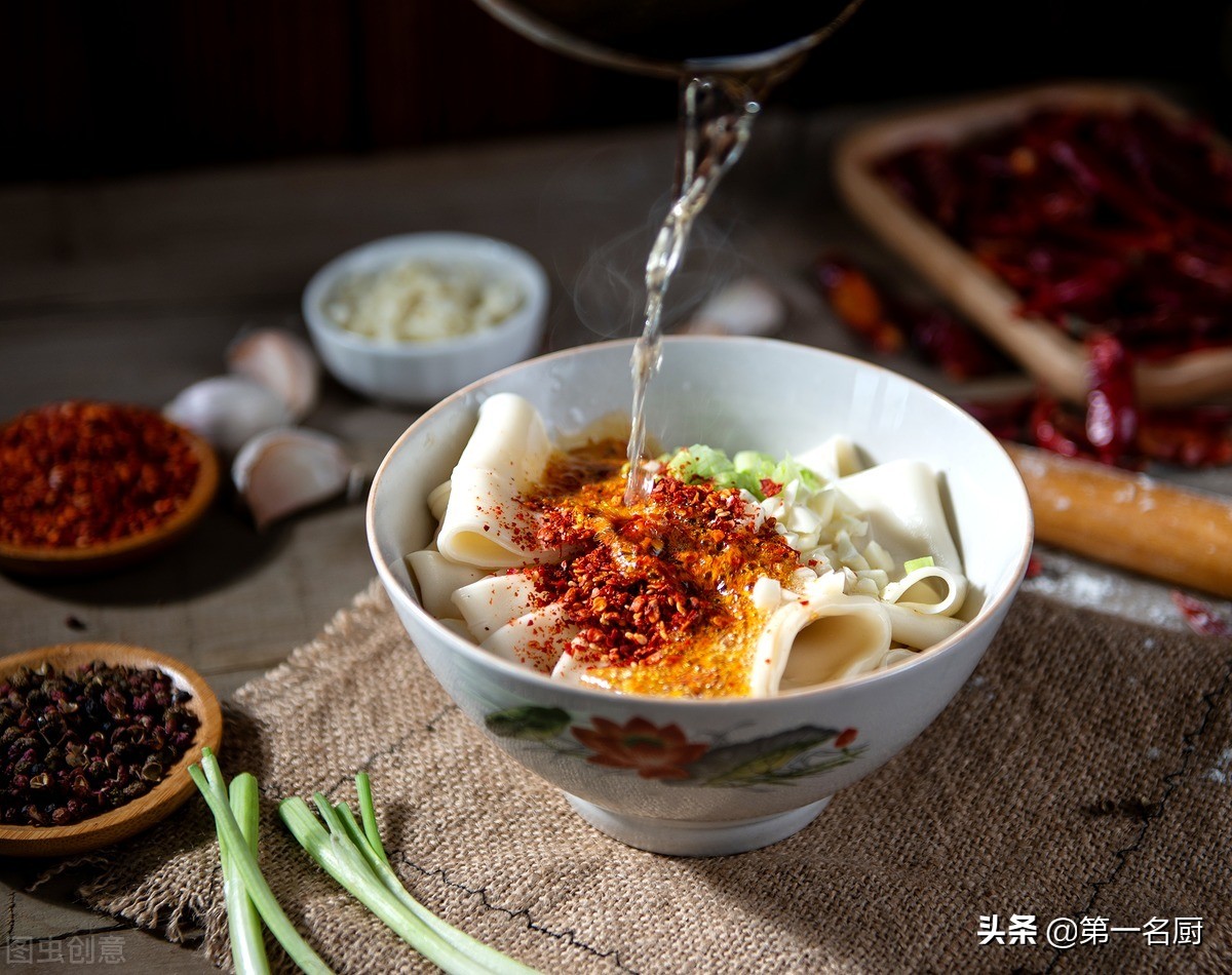 闻名全国的10碗面条，吃过5种算是“面霸”，看看你吃过哪几种？