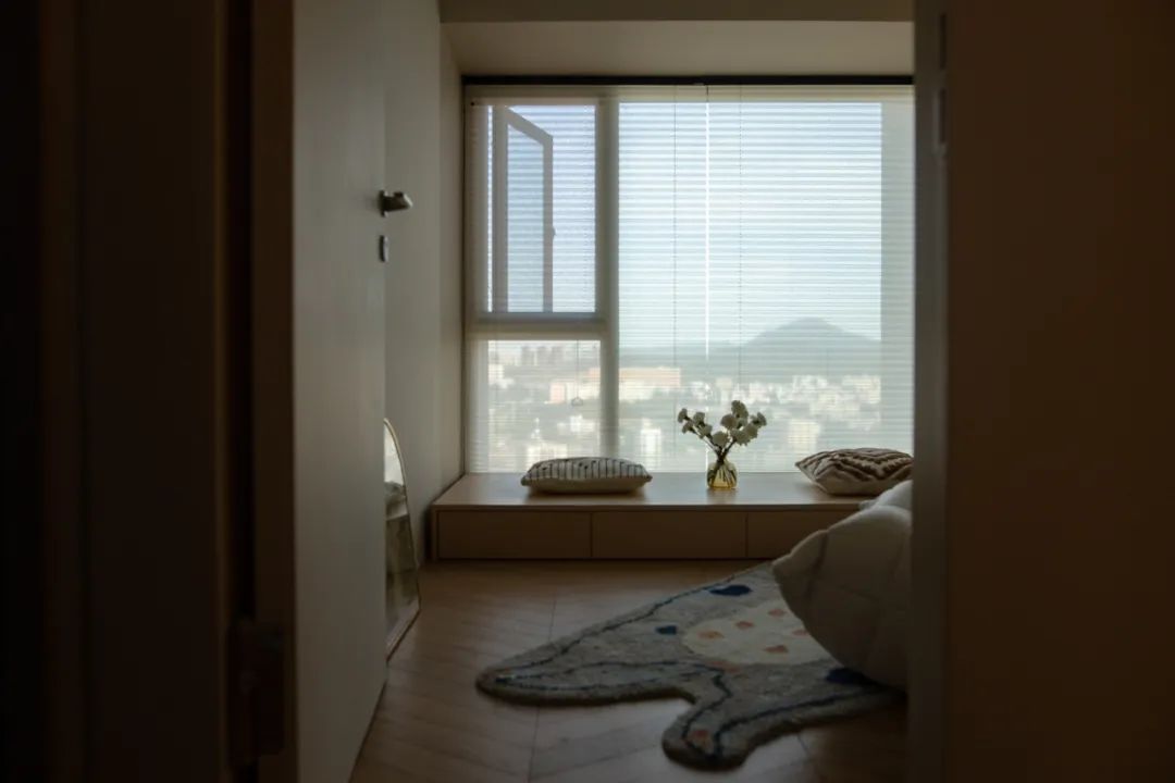 深圳发现一位女主的80㎡新家，装修那叫一个高级，太有品味了