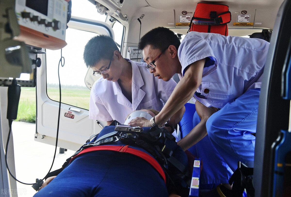 醉酒女强奸（醉酒女被抬进酒店遭性侵）