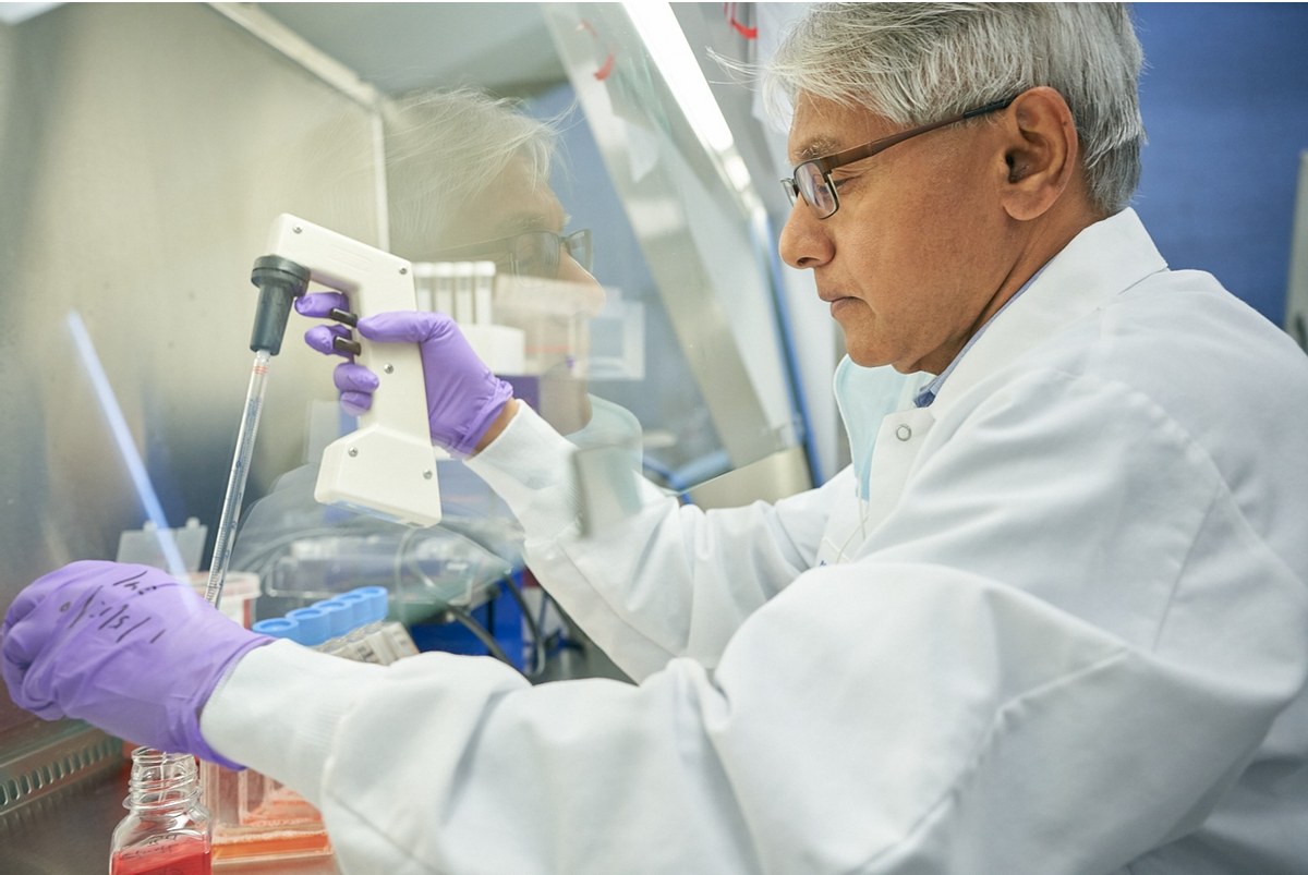 首个中国原创CAR-T“出海”：5000份文件滚动评审，近100%缓解率