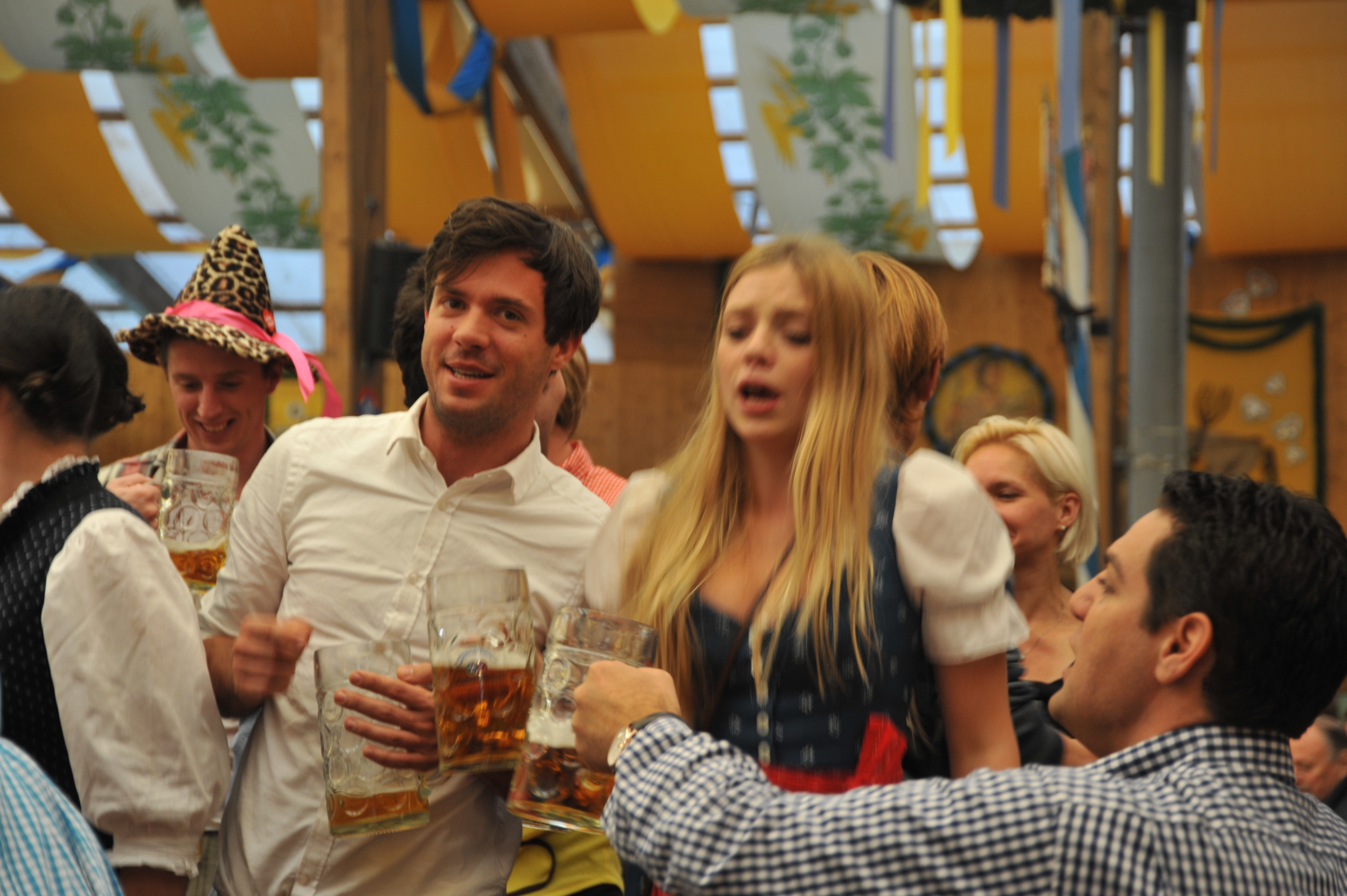 10年前，我在慕尼黑参加啤酒节......