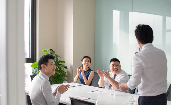 公务员政审严格，需要满足的条件很多，考生应提前了解