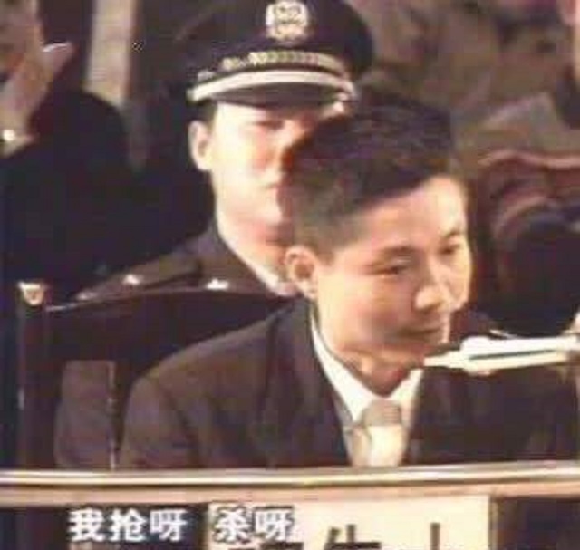 “中國第一悍匪”張君，6年殺26人劫財600萬，5個情婦4個被判死刑