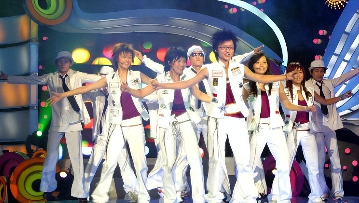 歌比人红的龙套小角色，喜剧天赋不输黄渤，却天妒英才遗憾早逝