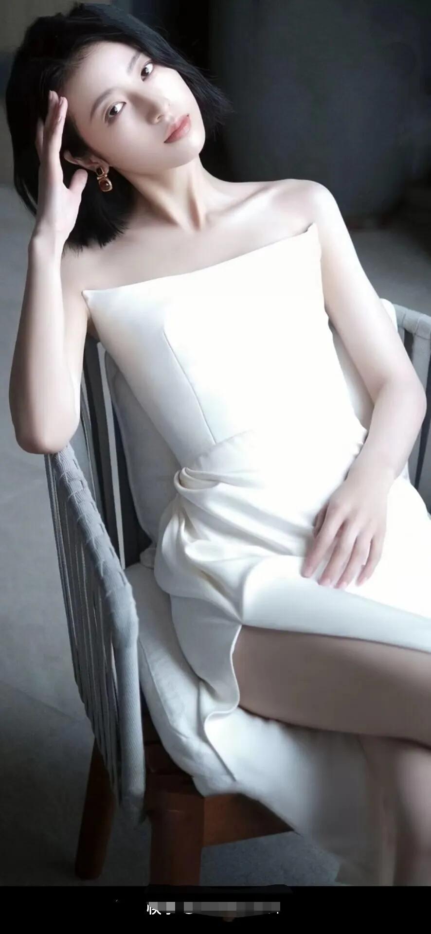 周雨彤，太美了