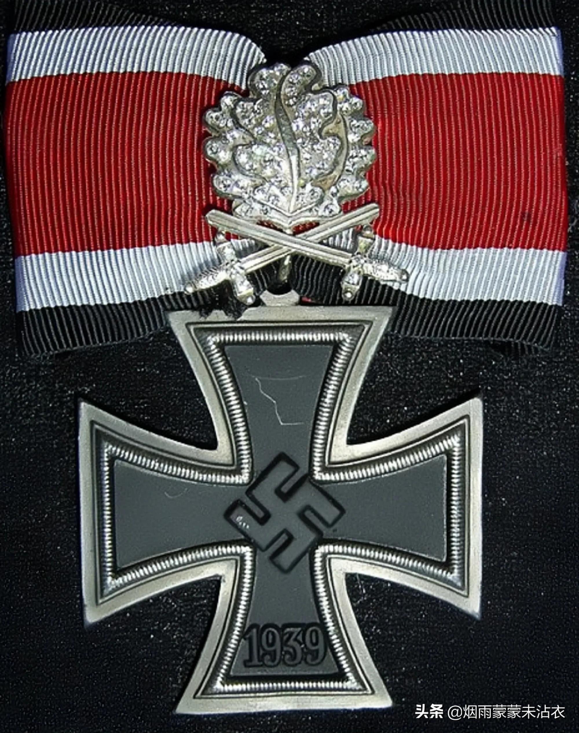 图文详解二战德国铁十字勋章的等级,佩戴方式及相关勋章