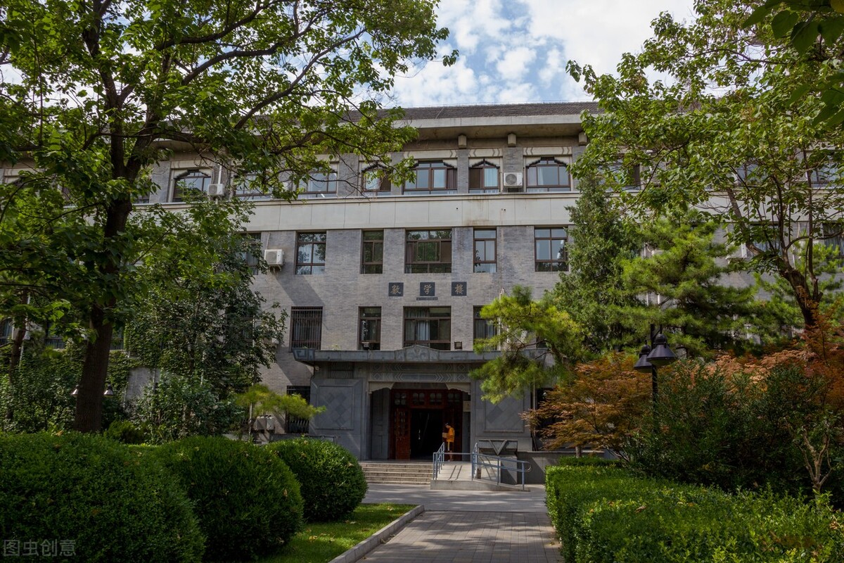 大学挂科影响很大，大一挂科丧失资源的机会，大三挂科影响毕业