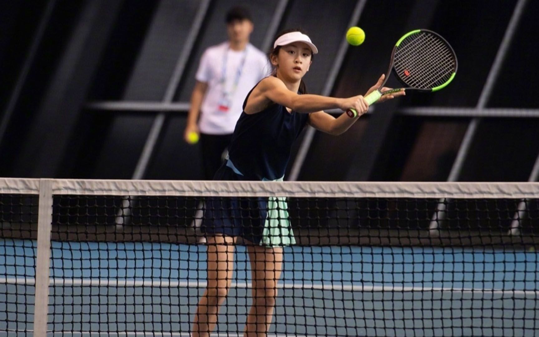 黄磊一家子的塌房,撕开了娱乐圈"美好"人设的遮羞布