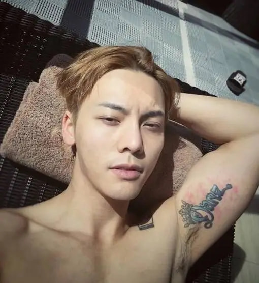 张柏芝有纹身吗 中国有纹身的女明星-百联百科