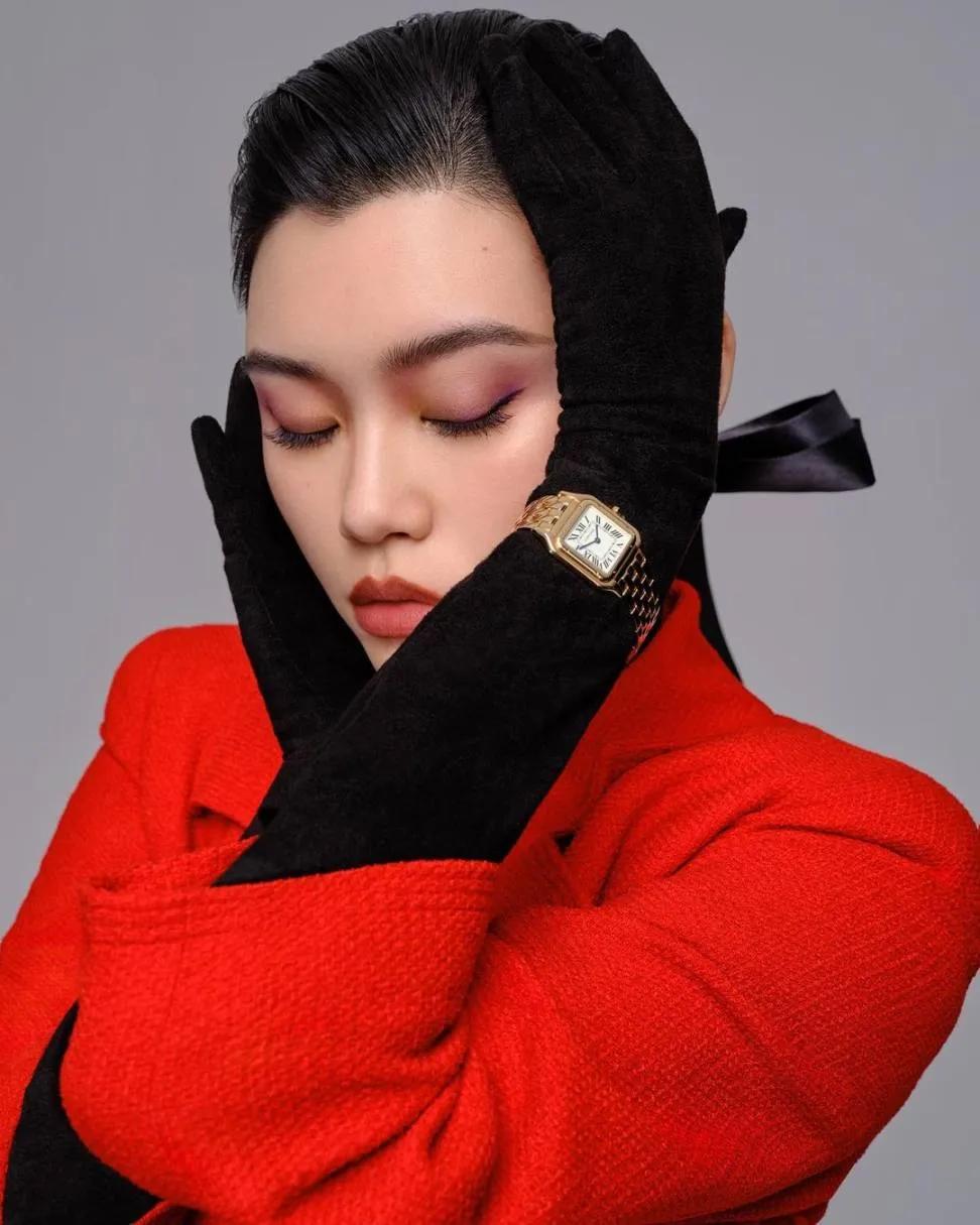 超模奚梦瑶嫁入豪门后，变得更加成熟，有魅力了